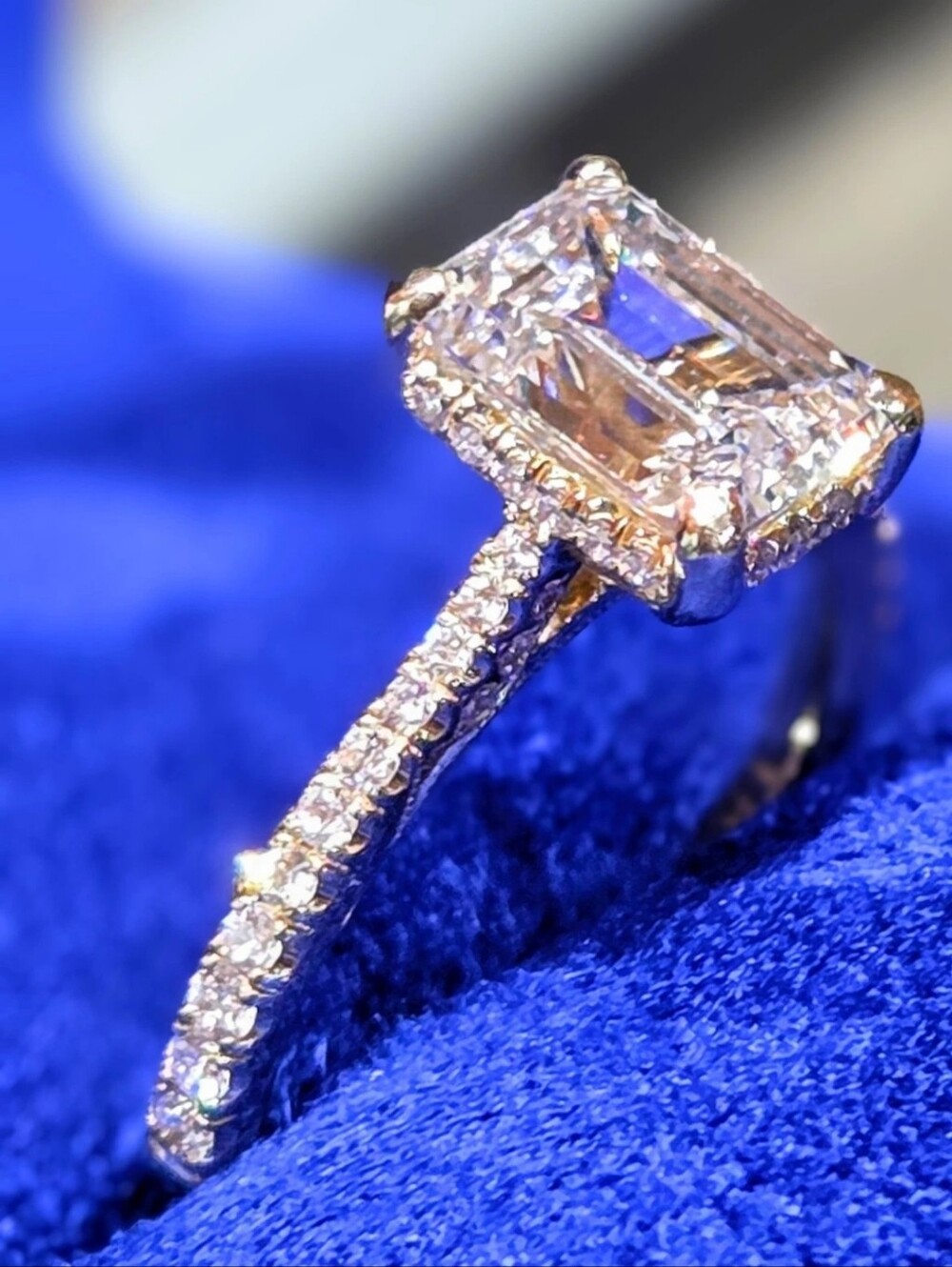 Simply Tacori Emerald Solitaire Lab Created & Mined Diamond Engagement Ring Read